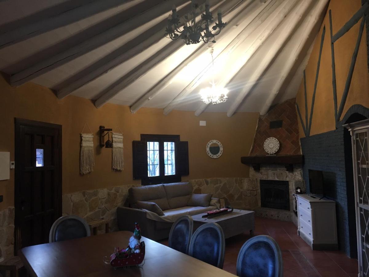 El Chozo Villa Fuentiduena ภายนอก รูปภาพ